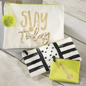 Mud Pie White and Green Cosmetic Bags Set